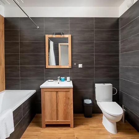 Appartamento Krzyzowki Comfort By Bookinghost *